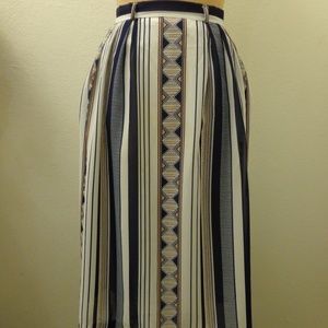 Collegian Vintage Abstract Print Midi Skirt